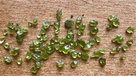 夏威夷火山爆發，下起「寶石雨」。（圖／翻攝推特）