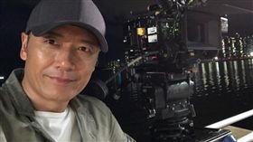 香港帥氣熟男苗僑偉即將過60大壽。(翻攝微博)
