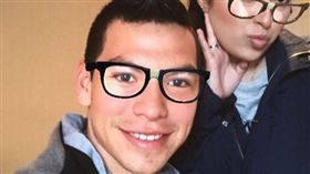 ▲墨西哥22歲帥哥。（圖／取自Hirving Lozano IG）