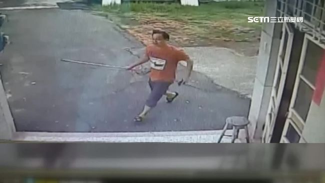 高科技！觸動警報手機響　屋主兒追賊
