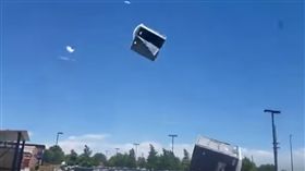 美國,科羅拉多州,強風,流動廁所,排泄物,糞便,尿
https://www.youtube.com/watch?v=ecDDn3WsPTA