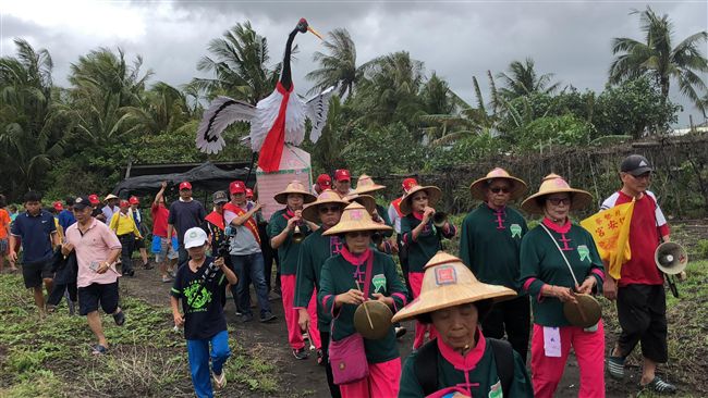 全台唯一！枋寮保安宮送白鶴祭典