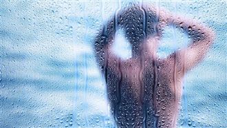 夏天爆汗別先沖冷水！醫示警：恐害腎損傷
