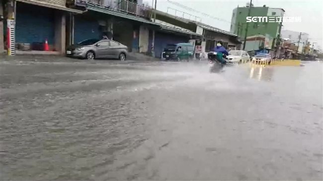 豪雨狂灌　整理家園當心感染傳染病