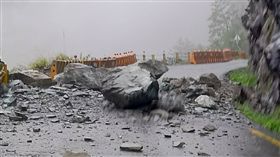 大雨,落石,中橫便道,谷關,梨山,封閉,路況（圖／台中和平分局提供）
