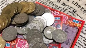 詐騙「你中了100萬」　男最後還是匯了（圖／翻攝自爆廢公社）