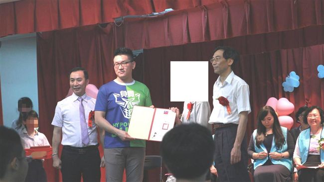 學校安排頒獎嘉賓　教育局提醒有限制