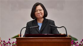 蔡總統：積極與國際合作對話總統蔡英文20日在總統府接見2018國際青年菁英領袖研習班時說，外在打壓力道越大，「我們走出去的決心就更強」，會積極與國際合作對話。中央社記者王飛華攝  107年6月20日