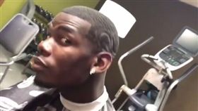 博格巴新髮型。（圖／翻攝自A STAR BARBERS IG）