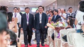  鄭文燦表揚107年桃園市模範公務人員（圖／翻攝自桃園市政府）