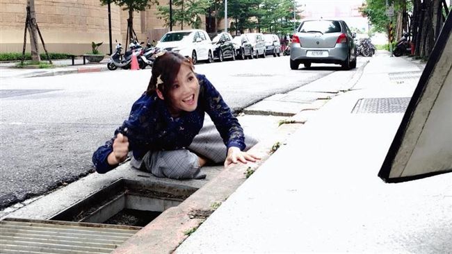 張靜之為戲跌噁爛水溝　幕後辛酸曝光