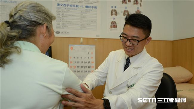 9旬嬤摔斷多根肋骨　術後1周就出院