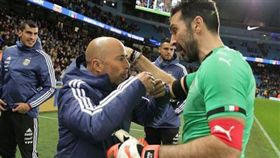 ▲阿根廷主帥桑保利（左）保不住飯碗。（圖／取自Jorge Sampaoli IG）