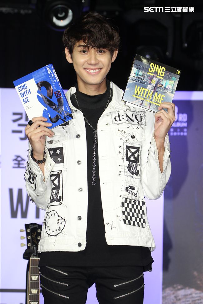 李玉璽第三張全創作專輯發片。（記者邱榮吉/攝影）