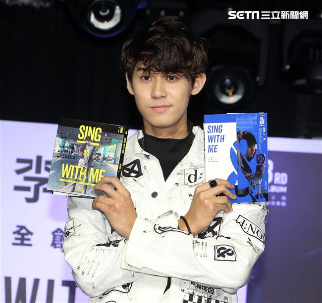 李玉璽第三張全創作專輯發片。（記者邱榮吉/攝影）