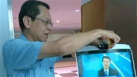 角逐民進黨台南黨部主委失利　王敏行退黨角逐民進黨台南市黨部主委失利的王敏行，22日在台南市議會宣布退出民進黨。（王敏行提供）中央社記者張榮祥台南傳真　107年6月22日