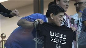 ▲阿根廷傳奇球星馬拉度納腳下、嘴上功夫都了得。（圖／美聯社／達志影像）