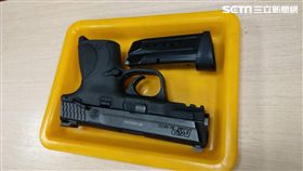 豬隊友,女警開槍,躺著也中槍,土城,廣福所