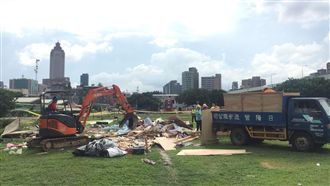 華山木屋剷平　警廢墟中拿回證物化驗