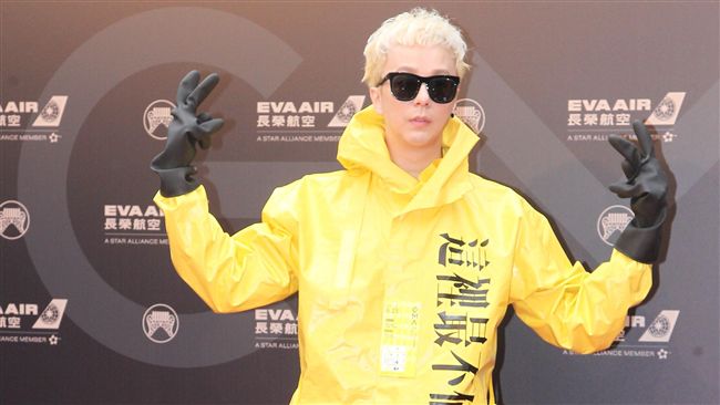 廖人帥金曲又落馬　亮中指怒爆粗口