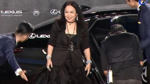 天后蘇芮再登金曲！黑蕾絲霸氣壓紅毯