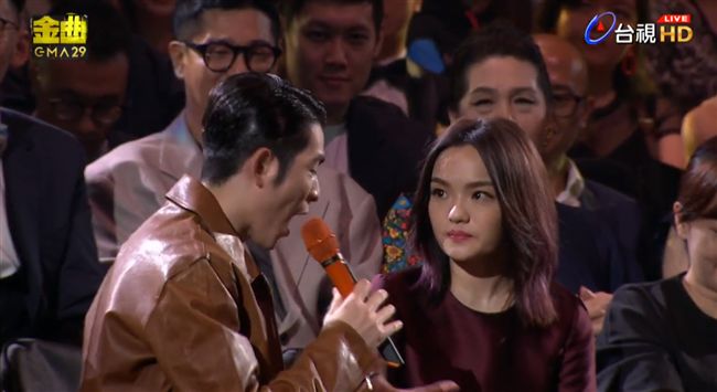 老蕭狂逼問！徐佳瑩認了比爾賈是家人