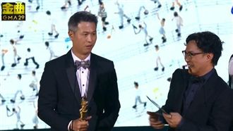 陳奕迅得年度專輯！製作人一臉茫然…