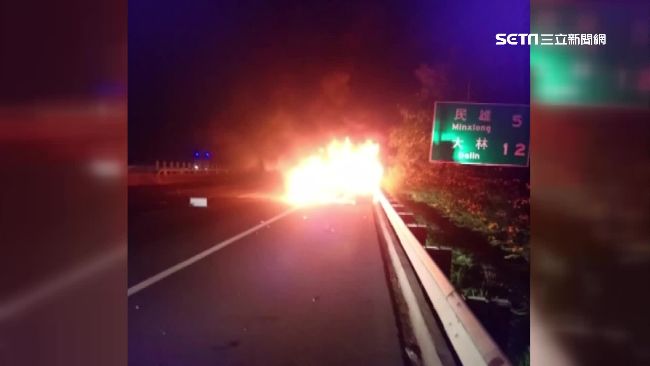 國道2車相撞起火燃燒　駕駛擦傷送醫