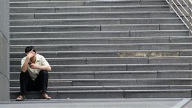 壓力,沮喪,分手,難過,憂鬱,哭泣（圖／攝影者aaayyymm eeelectriik　CC License／網址http://bit.ly/2ghCH6x）