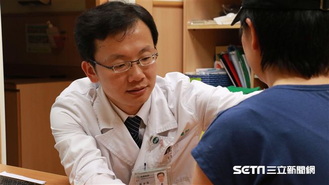 嚇！吃偏方調理　女乳房長瘤比人頭大