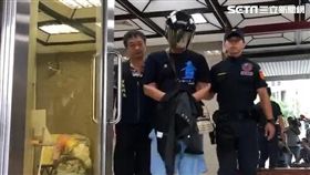 「烤雞王」陳星文靠上節目講述自己黑道背景，以及浪子回頭的感人故事，累積知名度以取得銀行同意，陳星文才能在1個月內刷卡6200萬元（翻攝畫面）