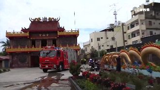 除濕機莫名爆炸　這間廟炸出一個大洞