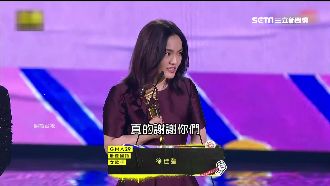徐佳瑩苦熬成功　奪歌后隨即放閃