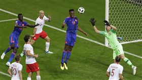 ▲米納（Yerry Mina）在第40分鐘頂進第一球。（圖／美聯社／達志影像）