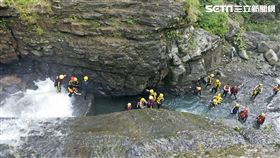新北市,三峽,姊妹瀑布,戲水,溺水,救援,陳女,死亡,下方。新北市消防局
