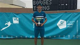 曾俊欣贏得個人第2場職業賽事冠軍。（圖／曾育德提供）