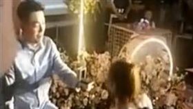 ▲女孩拒絕求婚（圖／翻攝自騰訊視頻）