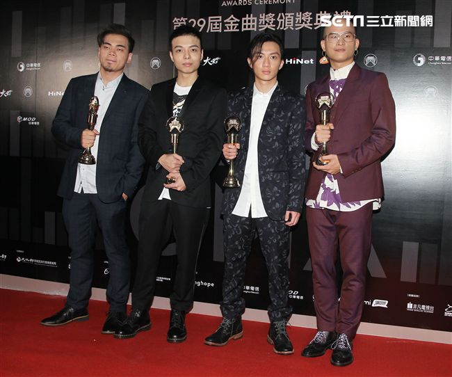 第29屆金曲獎最佳新人獎茄子蛋（黃奇斌、蔡鎧任、謝耀德、賴俊廷）。（記者邱榮吉/攝影）