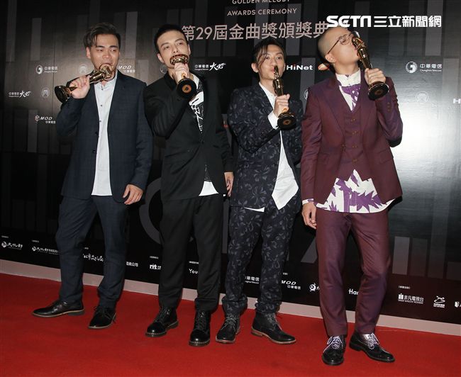 第29屆金曲獎最佳新人獎茄子蛋（黃奇斌、蔡鎧任、謝耀德、賴俊廷）。（記者邱榮吉/攝影）