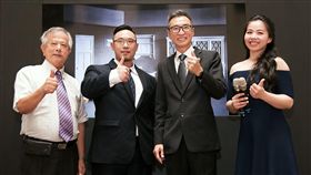 不負銀色年華！攝影家鄭培書來台開展