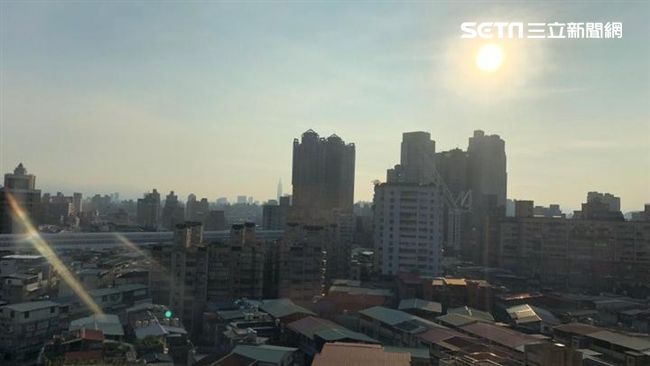 今高溫狂飆36度　午後留意雷陣雨