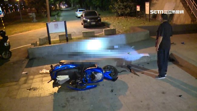 相約友人試新車　男大生撞矮牆爆頭亡