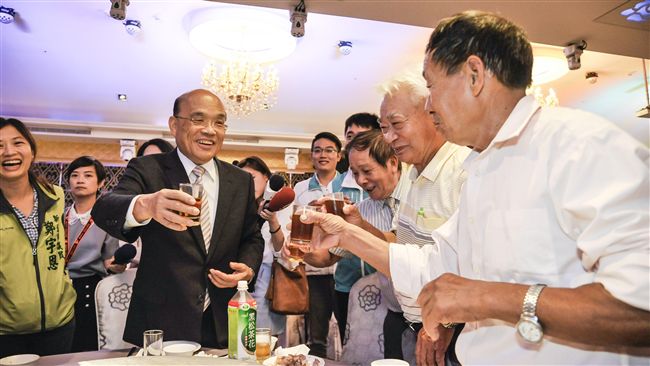 文大風波未傷及侯？蘇：走勢不是如此