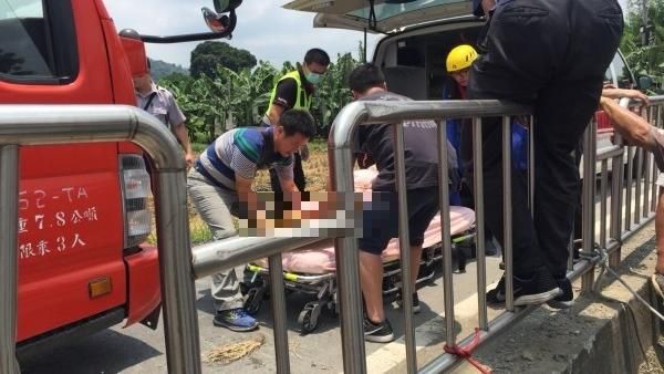 橋上驚見母助行器與拖鞋！兒急尋病母