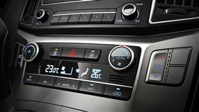 車訊網／冷氣靠引擎運作　那沒有引擎的電動車呢？