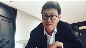 民進黨台北市長參選人姚文智曬與總統愛貓之合照。（圖／翻攝姚文智ＩＧ）