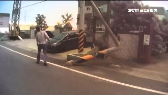 大車1天撞2次　最悲情電線桿GG了