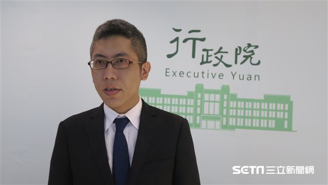 政院：寄送錯誤不影響軍改7月實施