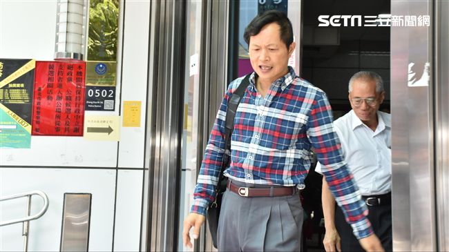 獨派丟鞋突襲柯P　警壓制社維法送辦