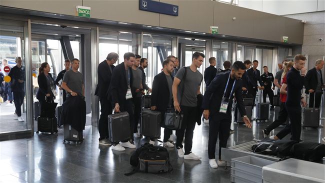 圖輯／德國回家了！全隊面色凝重登機